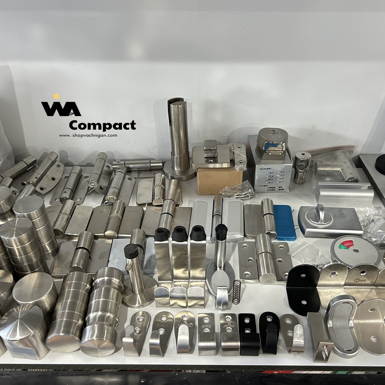 Kho vật tư vách ngăn vệ sinh tấm Compact – Công ty Vina Compact