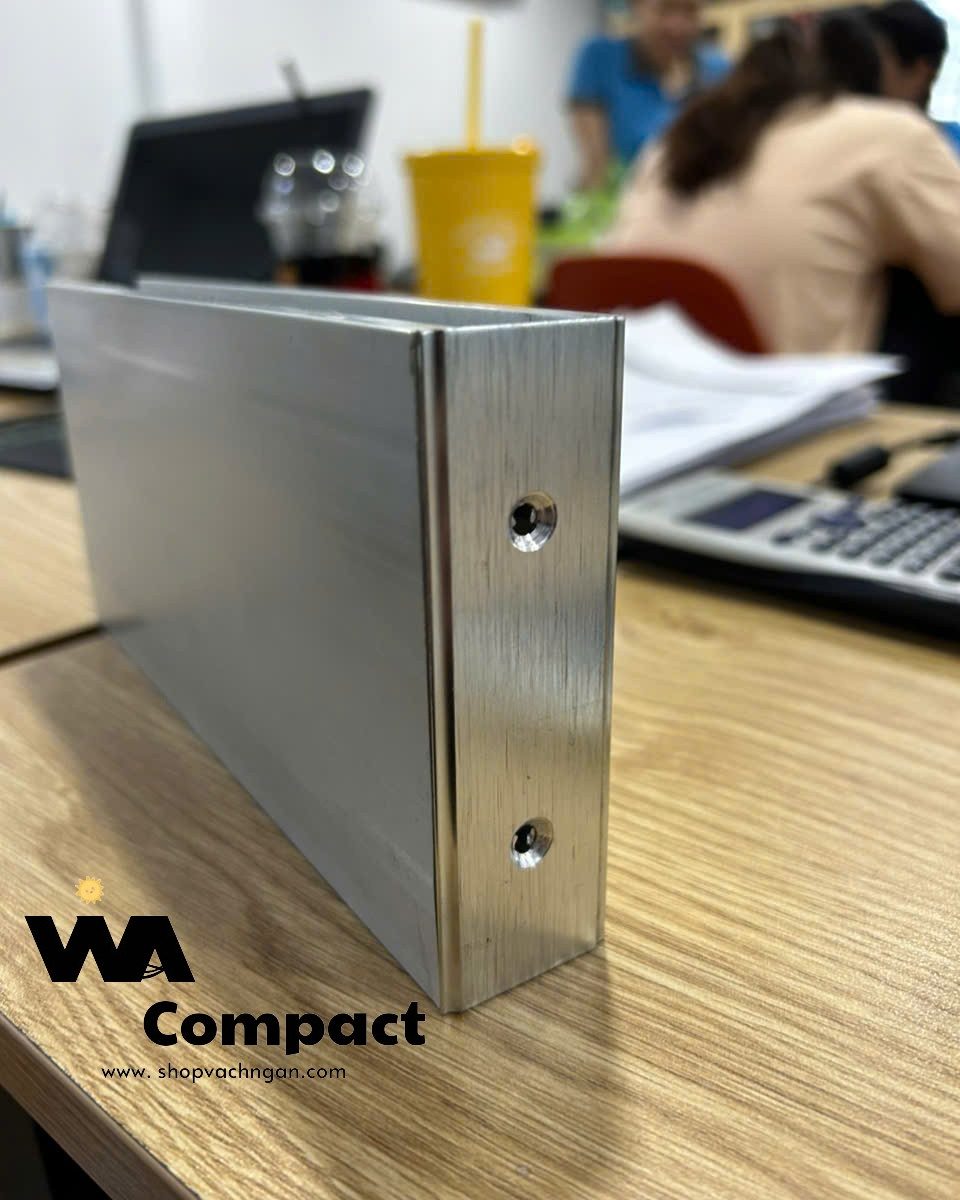 Thiết kế - Thi công chân ủng nhôm lắp sát nền bản nhôm cao 100mm