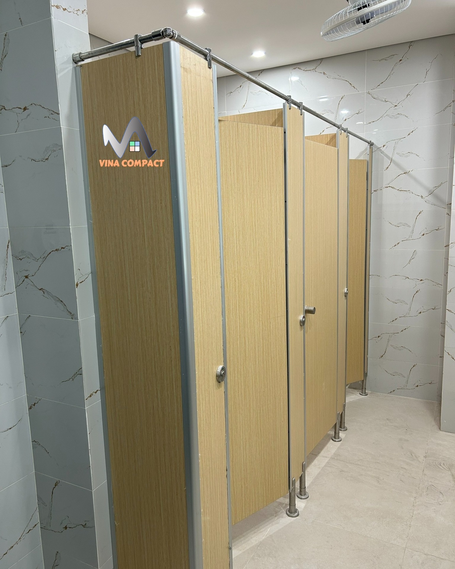 Ưu Điểm Của Vách Ngăn Vệ Sinh Compact HPL