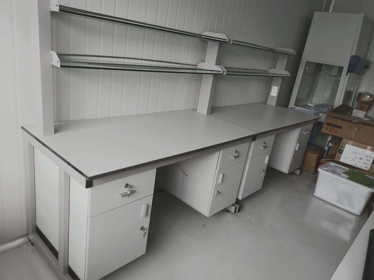 Tấm Compact Lõi HPL Bề Mặt Kháng Axit