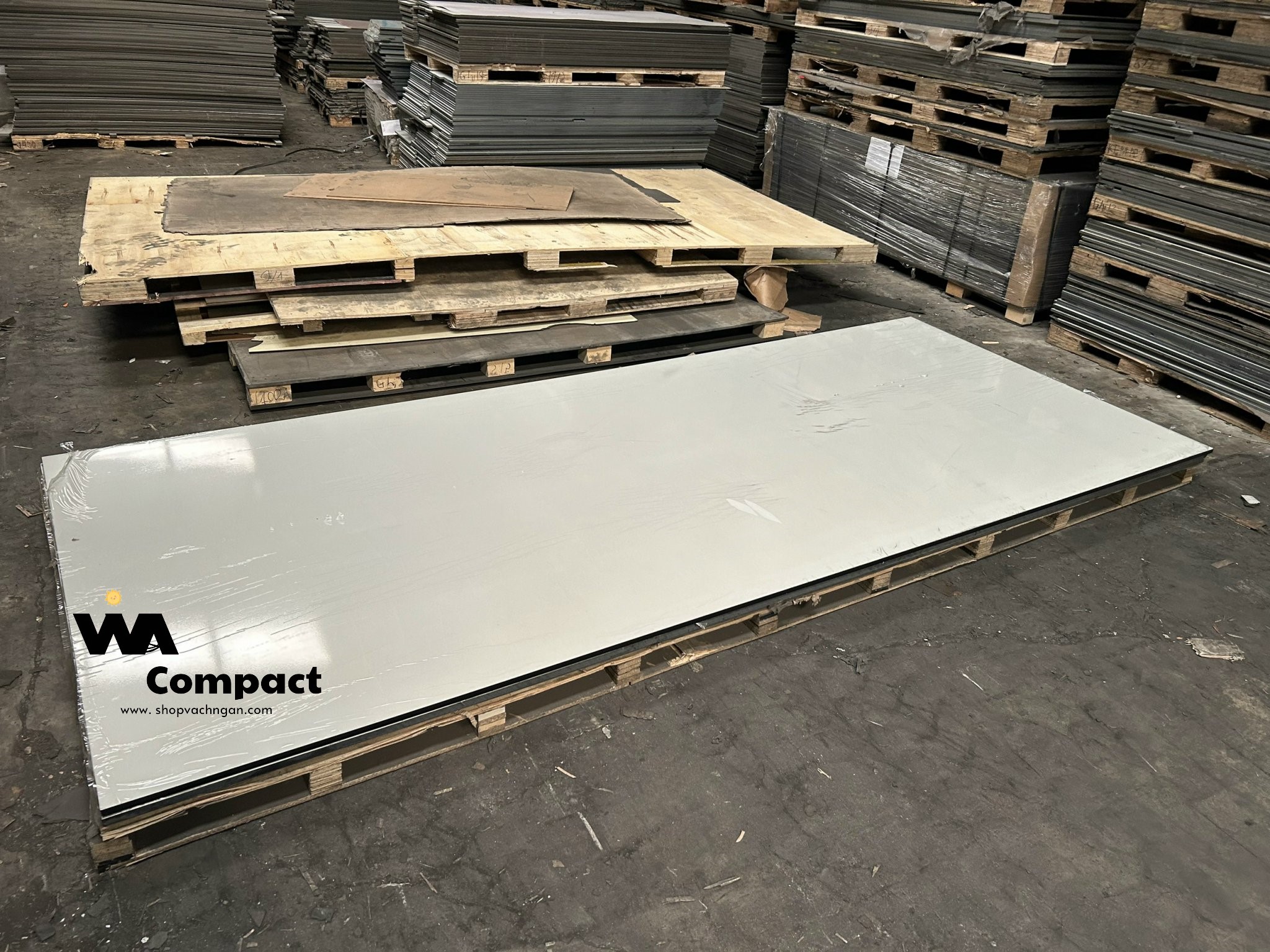 Tấm Compact Lõi HPL Bề Mặt Kháng Axit