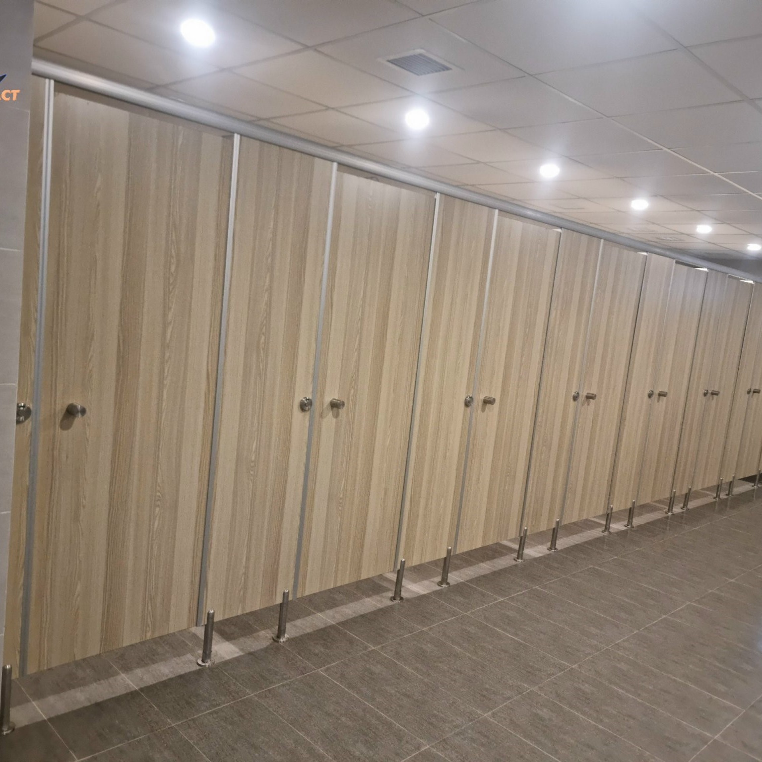 Vách tấm Compact CDF giá rẻ kháng ẩm mã màu vân gỗ MB517