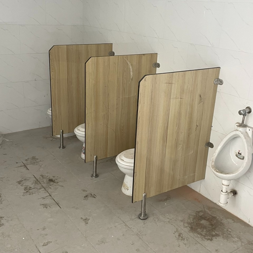 Vách tấm Compact CDF giá rẻ kháng ẩm mã màu vân gỗ MB517