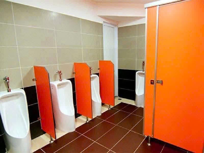 Thi Công Vách Ngăn Vệ Sinh Compact: Màu Sắc Đa Dạng, Thiết Kế Thẩm Mỹ