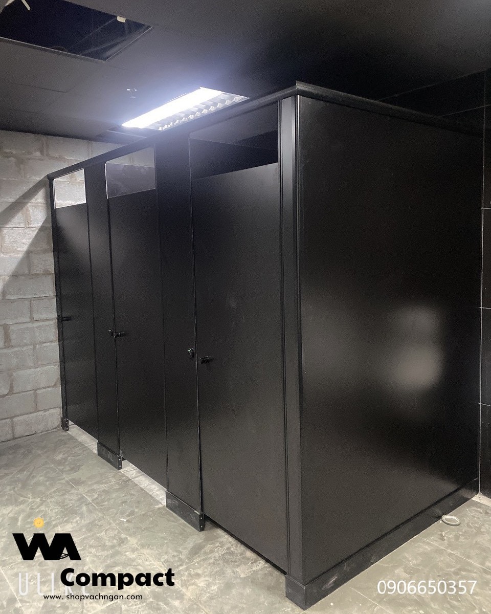 Thi Công Vách Ngăn Vệ Sinh Tấm Compact HPL