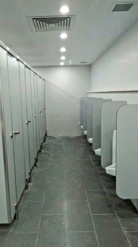Thi Công Vách Ngăn Vệ Sinh Tấm Compact HPL